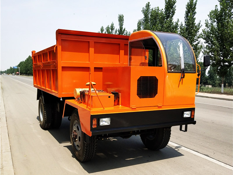 工程運(yùn)輸四驅(qū)車(chē)