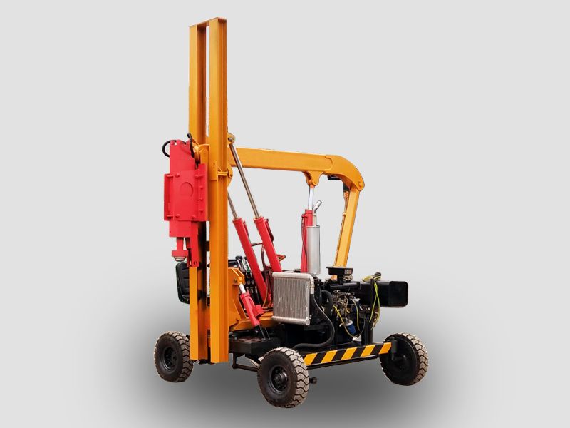 輪式護(hù)欄打樁機